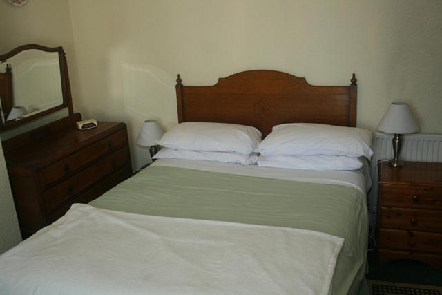 The Knoll Guesthouse Newport  Habitación foto